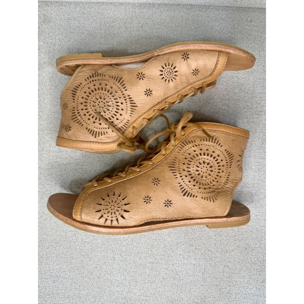 Koolaburra leather gladiator